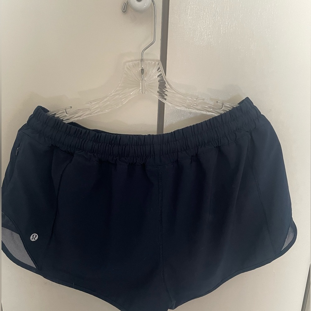 Lululemon hotty hot short 2.5 size 12 navy